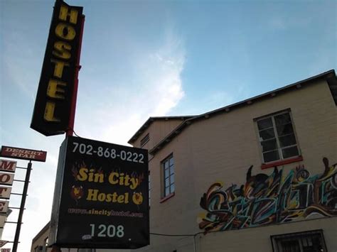 sin city hostel reviews